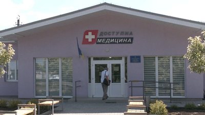 Вісім з 39 амбулаторій, які заплановано збудувати на Прикарпатті, здали в експлуатацію