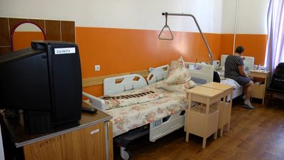 Міський мамологічний центр у Житомирі працює у непристосованому відділенні на застарілому обладнанні Міський мамологічний центр у Житомирі працює у непристосованому відділенні на застарілому обладнанні
