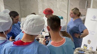 Американці провели шість серій тренінгів для лікарів Тернопільщини Американці провели шість серій тренінгів для лікарів Тернопільщини