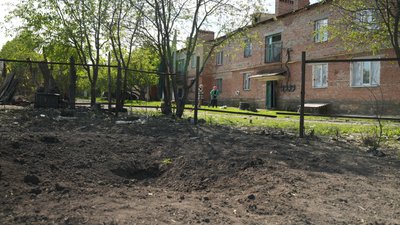 Мешканці села на Білопільщині розказали, як російські військові будинки з городом обстрілювали Мешканці села на Білопільщині розказали, як російські військові будинки з городом обстрілювали