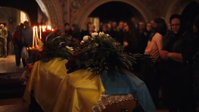 У Мукачеві попрощалися з полеглим захисником Романом Цендрою