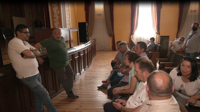 Об’єднання Луцька та ОТГ обговорили за зачиненими дверима