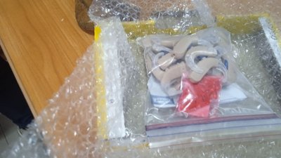 Благодійниця з Німеччини передала 30 слухових апаратів на Тернопільщину