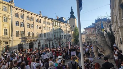 У Львові провели акцію солідарності з народом Білорусі У Львові провели акцію солідарності з народом Білорусі
