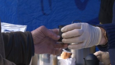 Благодійники готують обіди для безпритульних людей Ужгорода Благодійники готують обіди для безпритульних людей Ужгорода