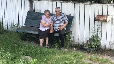 Поки батько на фронті, 14-річний Вадим Сліпченко з Житомирщини проживає у дідуся і бабусі Поки батько на фронті, 14-річний Вадим Сліпченко з Житомирщини проживає у дідуся і бабусі