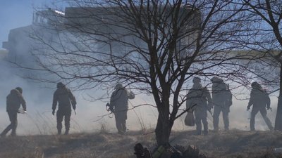 Тренуються штурмувати та відпрацьовують тактичну медицину: як відбувається навчання добровольців "Сталевого кордону" Тренуються штурмувати та відпрацьовують тактичну медицину: як відбувається навчання добровольців "Сталевого кордону"