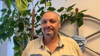 Кандидат історичних наук Олег Бобіна Кандидат історичних наук Олег Бобіна