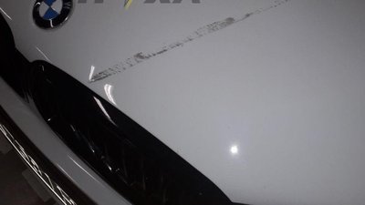 У Харкові чоловік пошкодив ? авто залізною трубою