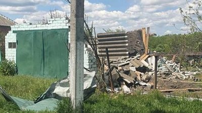 Війська РФ вдарили по Удах на Харківщині: знищений житловий будинок Війська РФ вдарили по Удах на Харківщині: знищений житловий будинок