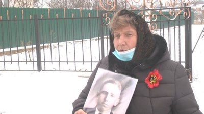 Останки тіла, безвісти зниклого, поховали на рідній землі через 80 років після смерті бійця. Фото: Суспільне Поділля Останки тіла, безвісти зниклого, поховали на рідній землі через 80 років після смерті бійця. Фото: Суспільне Поділля