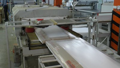 Переїхали з Харківщини у Калуш. Як працює на Франківщині релоковане підприємство, що виготовляє двері Переїхали з Харківщини у Калуш. Як працює на Франківщині релоковане підприємство, що виготовляє двері