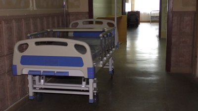 Функціональні ліжка у відділенні для хворих на COVID-19 Функціональні ліжка у відділенні для хворих на COVID-19