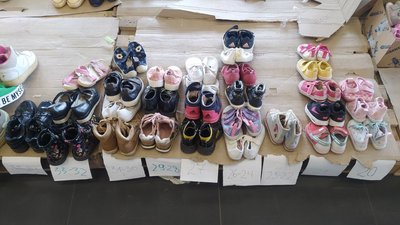 В Одесі на місці автосалону відкрили гуманітарний центр. Волонтери потребують допомги В Одесі на місці автосалону відкрили гуманітарний центр. Волонтери потребують допомги