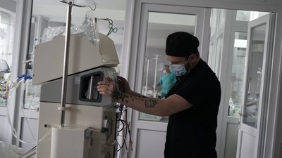 Як на Харківщині лікують поранених захисників: репортаж Суспільне Харків Як на Харківщині лікують поранених захисників: репортаж Суспільне Харків