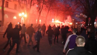 Ув’язнення та виправдання: у Полтаві суд ухвалив рішення у справі різанини біля "Газетного ряду" Ув’язнення та виправдання: у Полтаві суд ухвалив рішення у справі різанини біля "Газетного ряду"