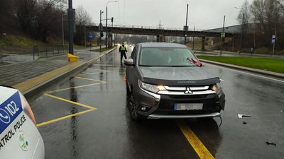 У Львові авто наїхало на жінку-пішохода