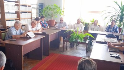 Микола Ремньов презентував свою книгу "Зачистка" про партизанський рух на Сумщині Микола Ремньов презентував свою книгу "Зачистка" про партизанський рух на Сумщині