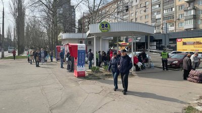 Миколаїв четверту добу без водопостачання. Що відбувається у місті та що кажуть люди Миколаїв четверту добу без водопостачання. Що відбувається у місті та що кажуть люди