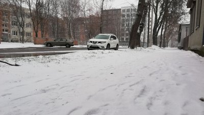 Буксирування автомобілів на Полтавщині: скільки машин витягли із заметів