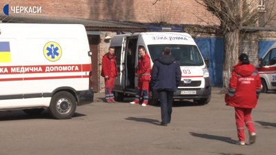 Черкаські медики працюватимуть у захисних костюмах Черкаські медики працюватимуть у захисних костюмах