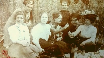 Чому Олена – Журлива? Історія української поетеси, яка жила та викладала у Кропивницькому Чому Олена – Журлива? Історія української поетеси, яка жила та викладала у Кропивницькому