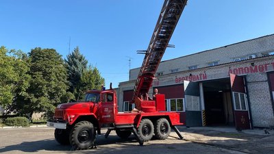На Миколаївщині чоловік 30 років працює керманичем пожежного авто На Миколаївщині чоловік 30 років працює керманичем пожежного авто
