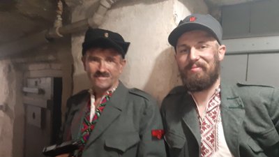 У Тернополі знімають кліп до реміксу повстанської пісні "Машинґвери" У Тернополі знімають кліп до реміксу повстанської пісні "Машинґвери"