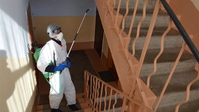 Мер Черкас просить голів ОСББ дезінфікувати свої під'їзди