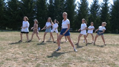 Франківські волонтери організували літній табір для дітей "Україна – мій дім" Франківські волонтери організували літній табір для дітей "Україна – мій дім"