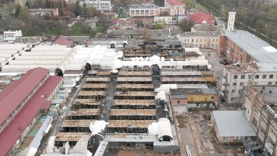 Рік тому росіяни обстріляли Центральний ринок у Чернігові: як вдалося вижити охоронцю та як відновлюють ринок Рік тому росіяни обстріляли Центральний ринок у Чернігові: як вдалося вижити охоронцю та як відновлюють ринок