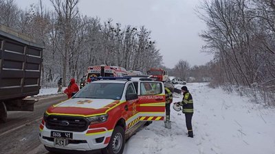 На Харківщині сталася аварія за участю автобуса: є травмовані На Харківщині сталася аварія за участю автобуса: є травмовані