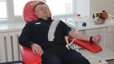 Близько 80 поліцейських Житомирського району поповнили запаси донорської крові Близько 80 поліцейських Житомирського району поповнили запаси донорської крові