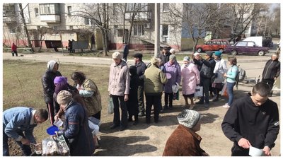 У Токмаку співробітники ДСНС влаштували польову кухню