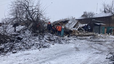 Зміїв на Харківщині був під ракетним ударом РФ 8 січня: фото наслідків влучання 7 Зміїв на Харківщині був під ракетним ударом РФ 8 січня: фото наслідків влучання 7