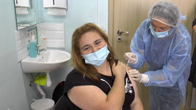 У Франківській громаді збільшилася кількість навчальних закладів, де вакцинувалися 80% педагогів
