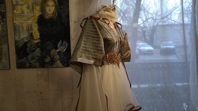 Гобелени, панно, різьблення та живопис: у Миколаєві відкрилась виставка "Об’єднані мистецтвом"