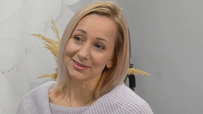 Тернополянка обстригла волосся, щоб із нього зробили перуку для онкохворих дітей Тернополянка обстригла волосся, щоб із нього зробили перуку для онкохворих дітей