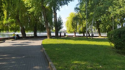 У Тернополі біля "Острова закоханих" втопився чоловік У Тернополі біля "Острова закоханих" втопився чоловік