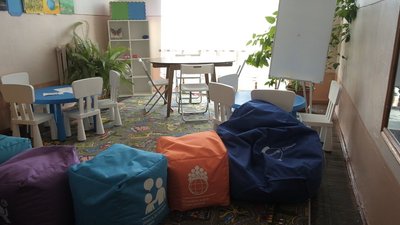 "Тут можна і уроки робити, і гратися": у Вінниці створили центри дозвілля та навчання для дітей-переселенців "Тут можна і уроки робити, і гратися": у Вінниці створили центри дозвілля та навчання для дітей-переселенців