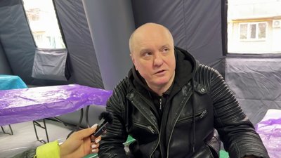 В сумську п’ятиповерхівку влучив російський безпілотник — в якому стані будинок В сумську п’ятиповерхівку влучив російський безпілотник — в якому стані будинок