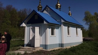 Не хотів до ПЦУ: на Хмельниччині священик вивіз із храм все що у ньому було Не хотів до ПЦУ: на Хмельниччині священик вивіз із храм все що у ньому було