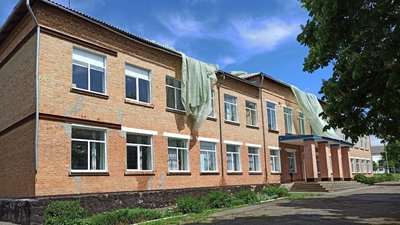 На відновлення зірваної буревієм покрівлі школи на Кіровоградщині виділили 200 тисяч