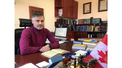 "Суддівство — творча робота". Що читає суддя Гарський, який призначає читання, як вирок "Суддівство — творча робота". Що читає суддя Гарський, який призначає читання, як вирок