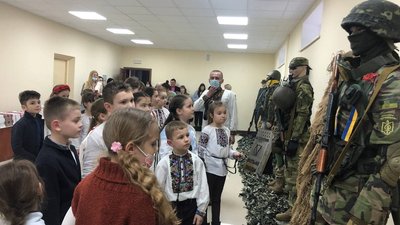 У Тернополі нагородили 30-тьох учасників відеочитання віршів Шевченка У Тернополі нагородили 30-тьох учасників відеочитання віршів Шевченка