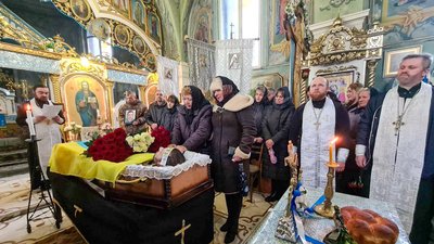На Закарпатті прощались із полеглим героєм Юрієм Дзямко