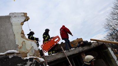 В Одесі в провулку Хуторському на будівельників обвалилася стіна. Є загиблий В Одесі в провулку Хуторському на будівельників обвалилася стіна. Є загиблий