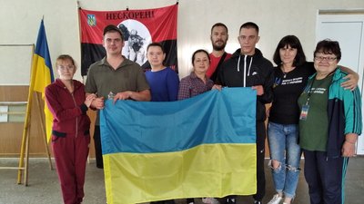 “Ти – волонтер і завдяки цьому ти розвиваєшся”. На Кіровоградщині шиють одяг для військових “Ти – волонтер і завдяки цьому ти розвиваєшся”. На Кіровоградщині шиють одяг для військових