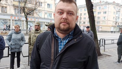 У Житомирі попрощалися із двома військовими, які загинули на Херсонщині у боях за Україну У Житомирі попрощалися із двома військовими, які загинули на Херсонщині у боях за Україну