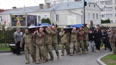 У Луцьку попрощалися з двома загиблими бійцями